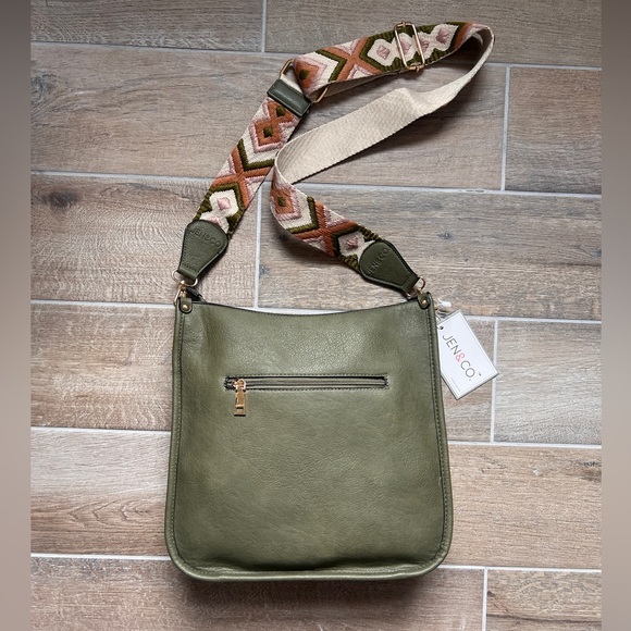 Jen&Co Handbags - NWT Jen & Co. Chloe Crossbody Olive Purse Bag